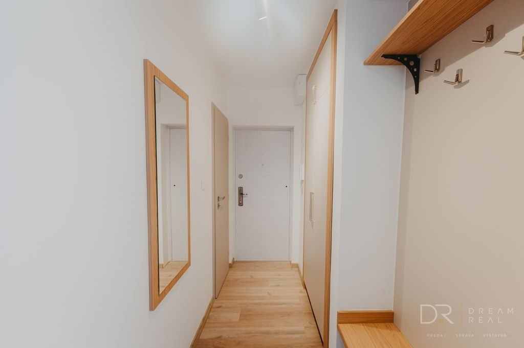 Kompletne zariadený 2-izbový byt, Tolstého, Košice