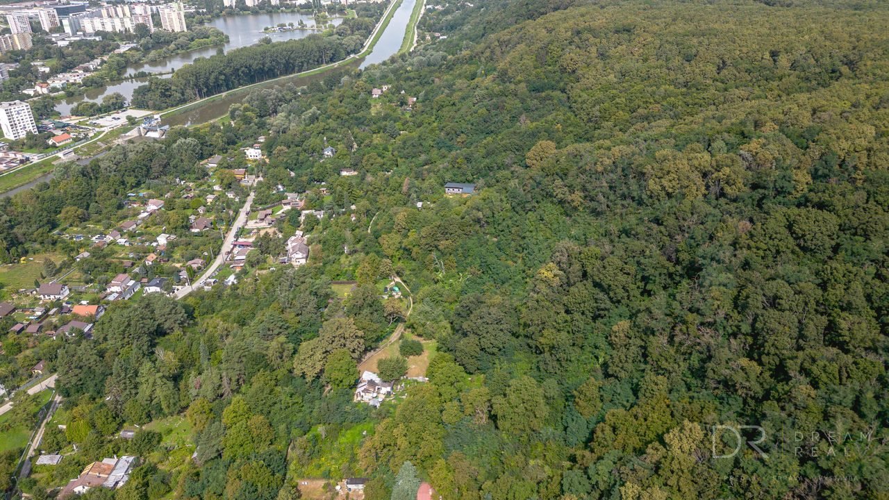 Rekreačný pozemok s vlastným lesom | 4 500 m² | KE - Krásna