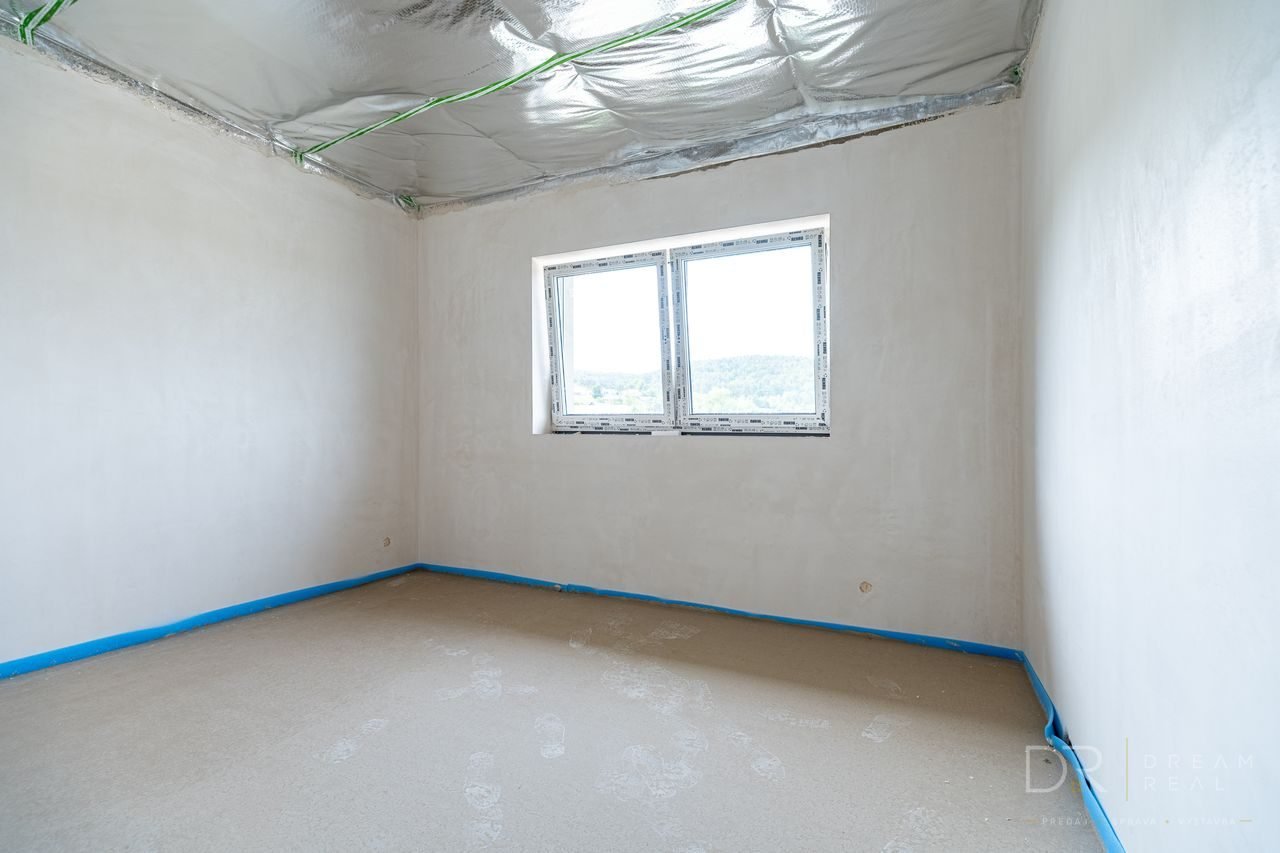 Novostavba 3-izbového domu s pozemkom 441 m² v Ďurkove – za cenu bytu v Košiciach