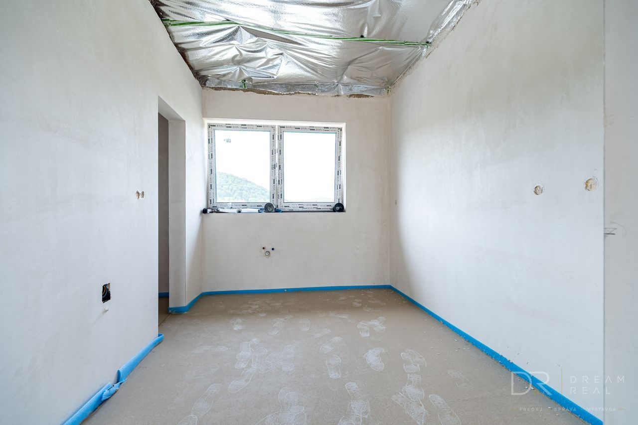Novostavba 3-izbového domu s pozemkom 441 m² v Ďurkove – za cenu bytu v Košiciach